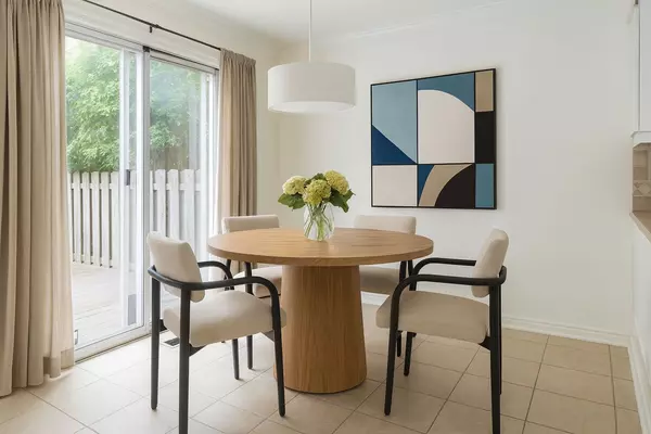 Vaughan, ON L4J 4W3,115 Glen CRES