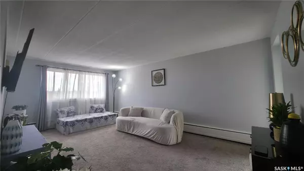 Regina, SK S4R 5E5,2620 5th AVENUE N #17