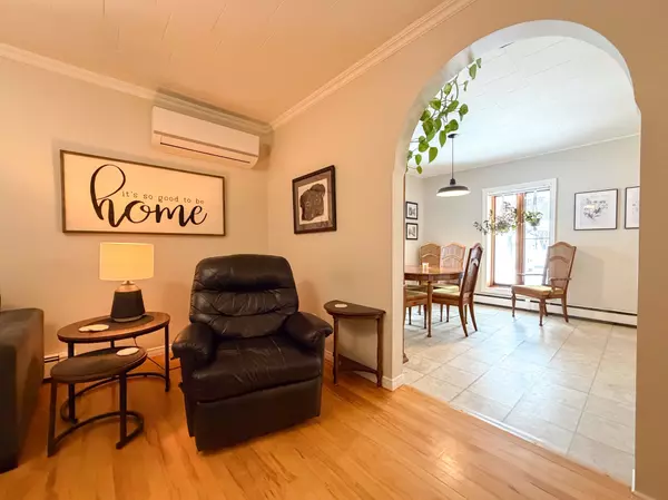 Iroquois Falls, ON P0K 1E0,637 Montrock ST