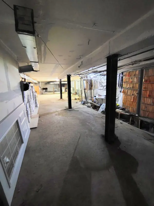 Toronto W02, ON M6H 1N5,1254 Bloor ST W #Basement