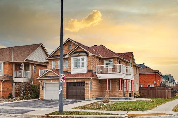 3203 Carabella WAY, Mississauga, ON L5M 6S8