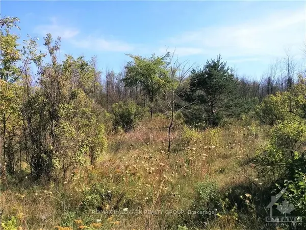 Montague, ON K7A 4W1,49 Rideau AVE N