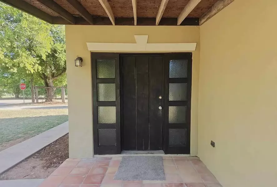 502 Wise Street, Newark, TX 76071