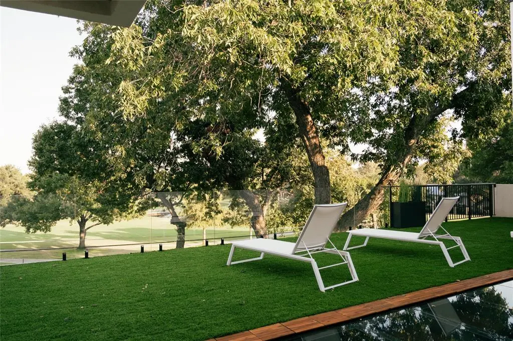 Dallas, TX 75240,13236 Hughes Lane