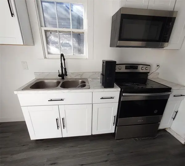 Denison, TX 75020,1324 W Morton Street