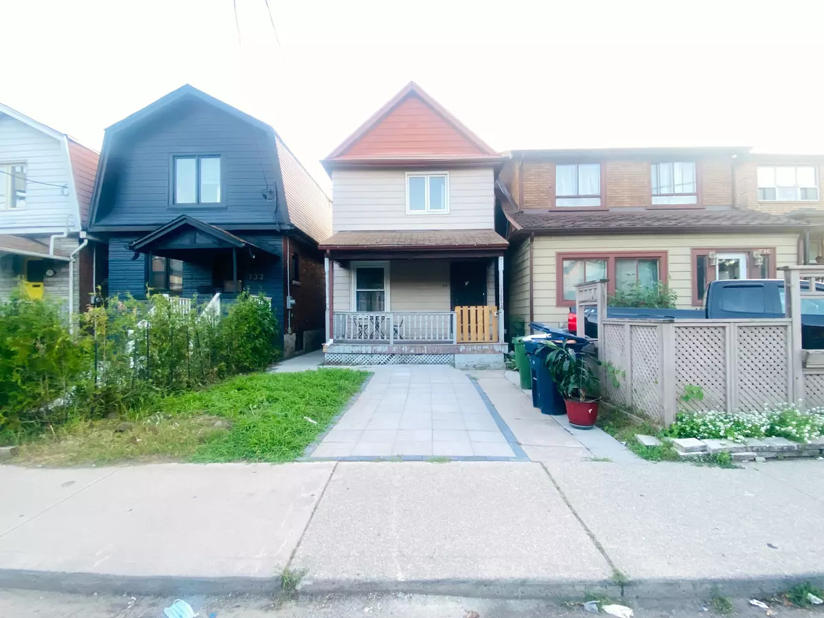 Toronto W02, ON M6S 3S5,734 Willard AVE #Bsmt