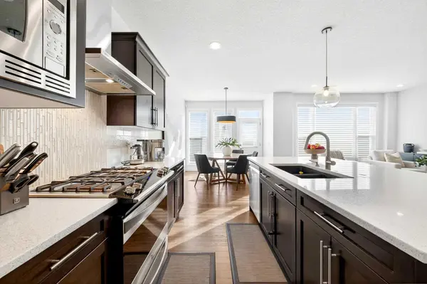 Calgary, AB T3R 0N7,131 Sherwood Bay NW