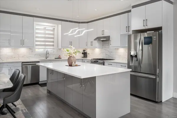 Nanaimo, BC V9T 5K5,4168 Uplands Dr