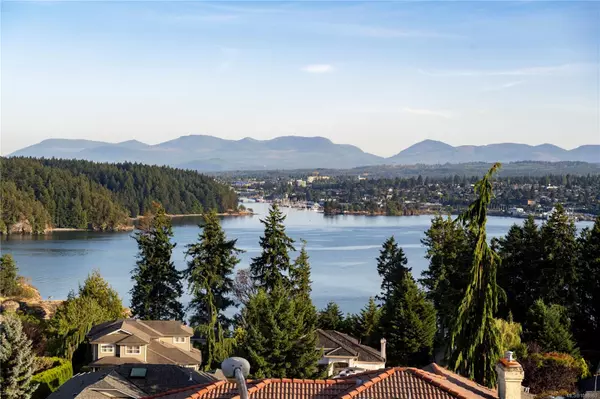 Nanaimo, BC V9T 5X1,3303 Wavecrest Dr