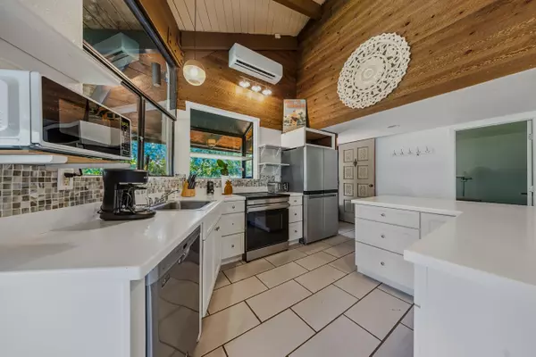 Princeville, HI 96722,3920 WYLLIE RD #7B