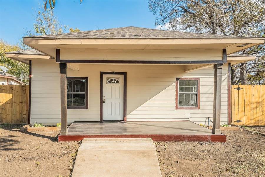 2141 S Jennings Avenue, Fort Worth, TX 76110