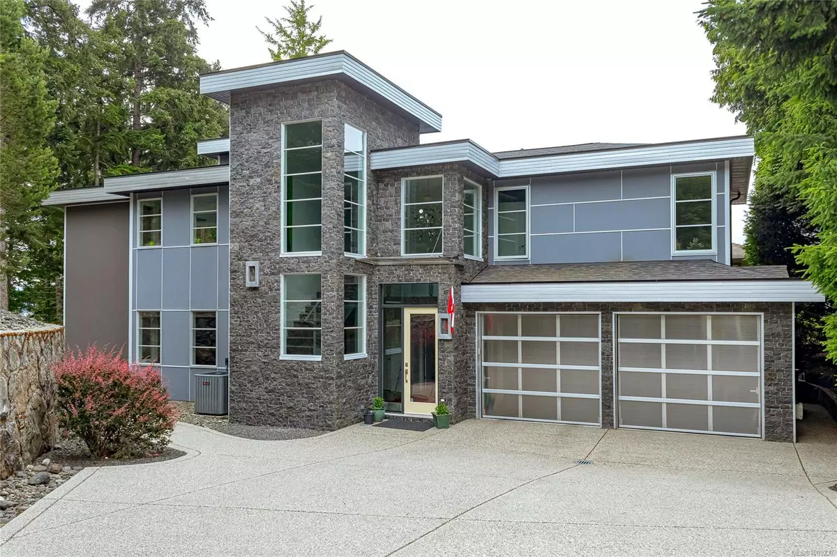 Colwood, BC V9C 3R8,556 Delora Dr