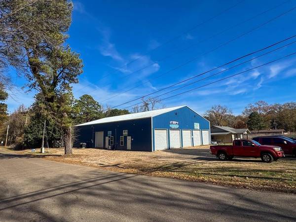 1013 E New Boston Road, Nash, TX 75569