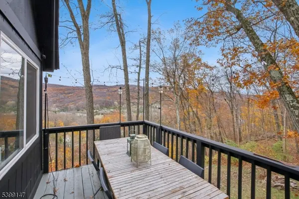 Vernon Twp., NJ 07462,24 Peach Tree Rd