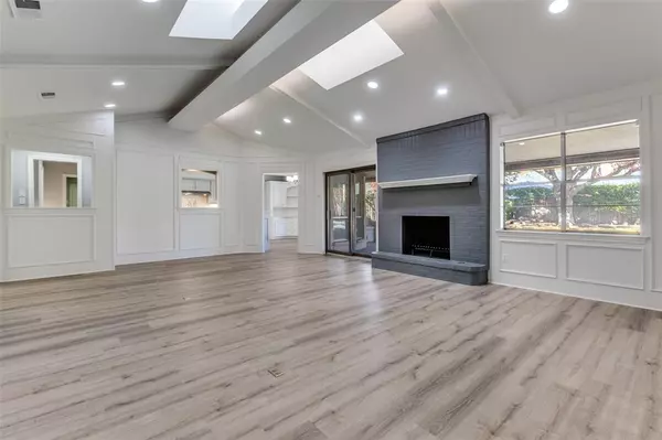 Dallas, TX 75229,5529 Tanbark Road