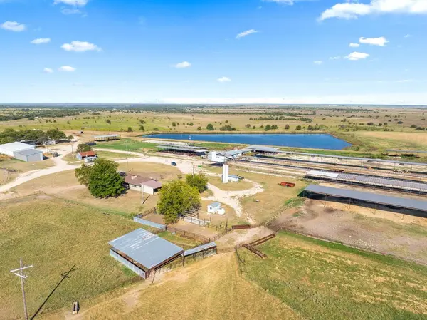 Hico, TX 76457,910 E Fm 219