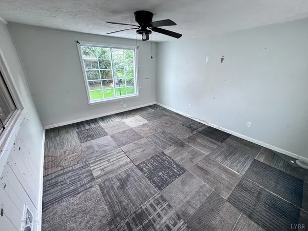 Lynchburg, VA 24504,1505 Wise ST