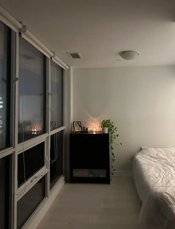 Toronto W06, ON M8V 1A4,2200 Lakeshore BLVD W #718