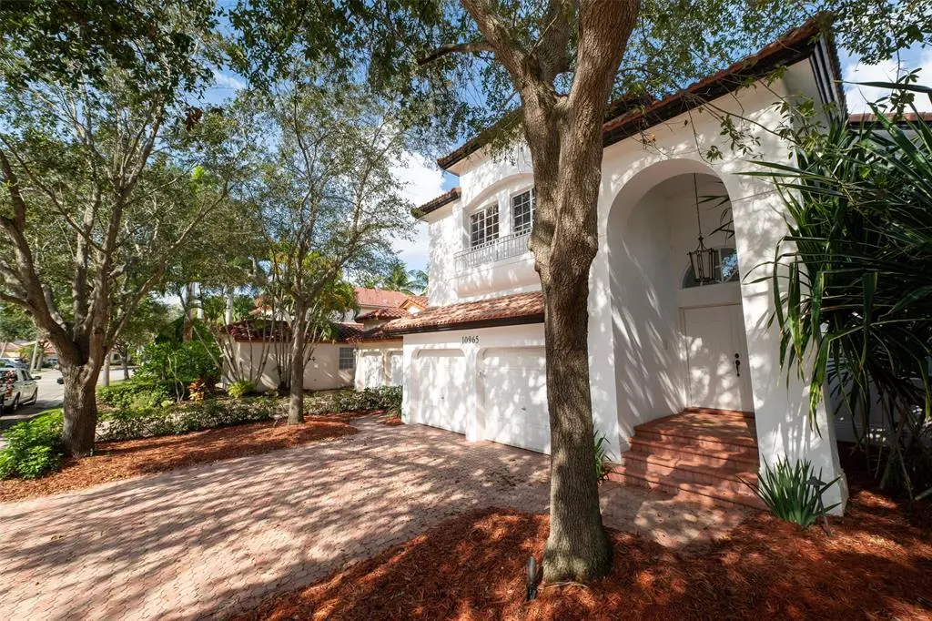 Doral, FL 33178,10965 NW 59th St