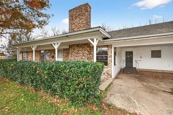 Whitesboro, TX 76273,800 Carver Street