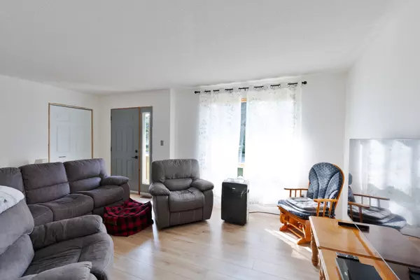 Tay, ON L0K 2A0,144 George ST