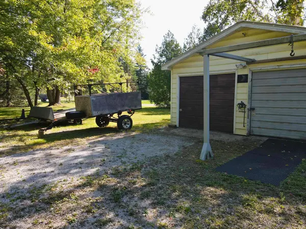 Tay, ON L0K 2C0,1968 Rosemount RD