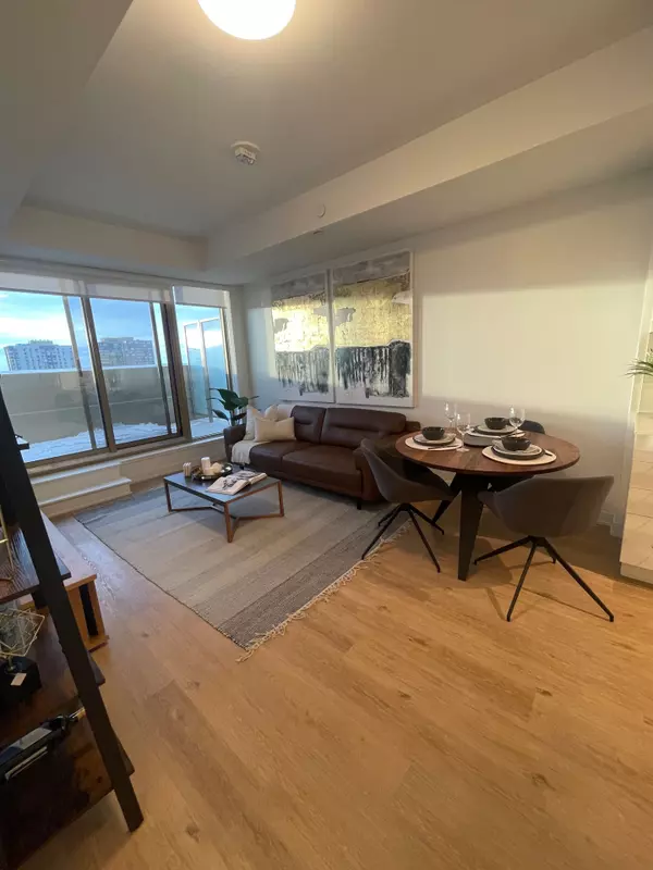 Toronto W04, ON M6E 0B3,9 Croham RD #616