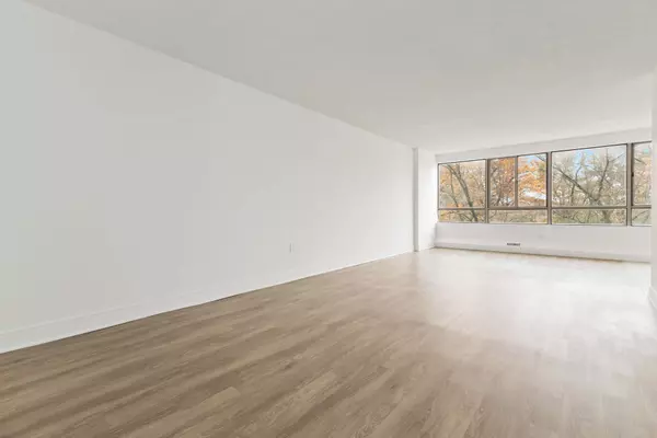 London North, ON N6H 5G7,560 Proudfoot LN #512