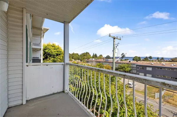 Chemainus, BC V0R 1K1,9942 Daniel St #309