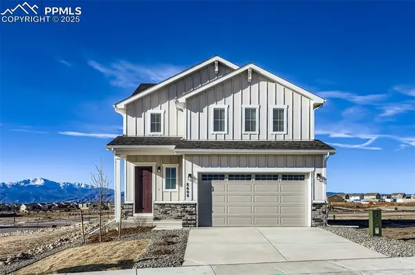 8608 Abby House LN, Colorado Springs, CO 80908