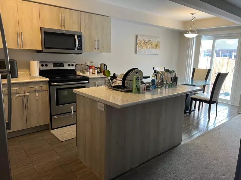 604 Julia DR, Welland, ON L3C 0G8