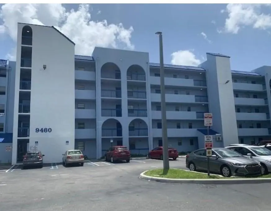 Miami, FL 33172,9460 Fontainebleau Blvd #528