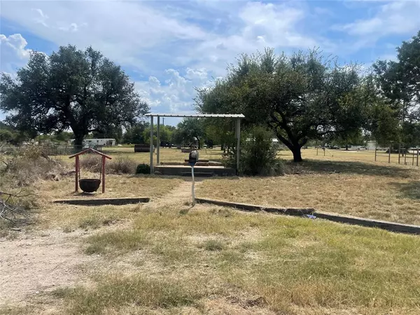 Newcastle, TX 76372,605 Arthur Avenue