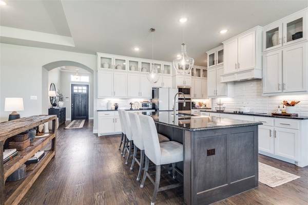 9009 Dove Hollow Road,  New Fairview,  TX 76247