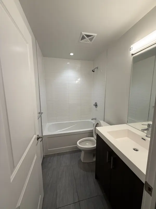 Whitby, ON L1N 2K2,1010 Dundas ST E #114