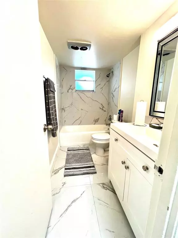 Margate, FL 33063,3080 Holiday Springs Blvd #301