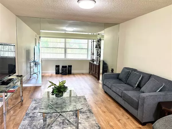 Margate, FL 33063,3080 Holiday Springs Blvd #301