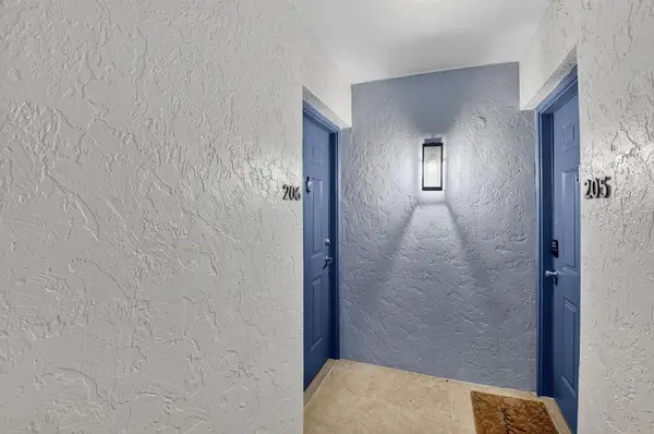 Boca Raton, FL 33496,3237 Clint Moore Rd #206