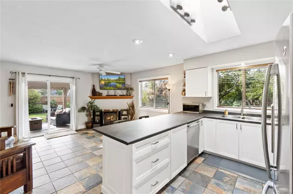 Parksville, BC V9P 1C8,780 Humphrey Rd