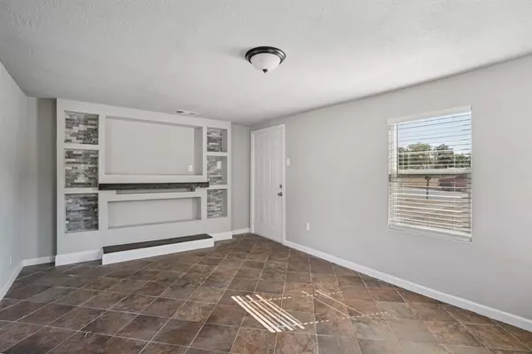 White Settlement, TX 76108,8500 Wyatt