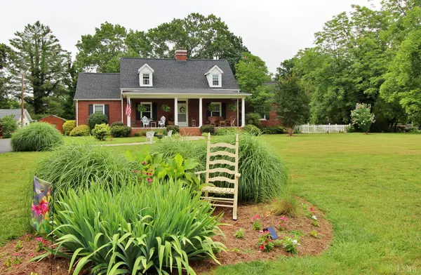 Appomattox, VA 24522,1538 Redfields RD