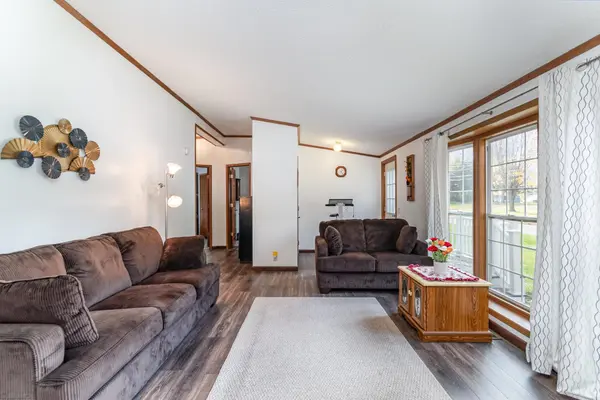 Saint Louis, MI 48880,532 Teman ST