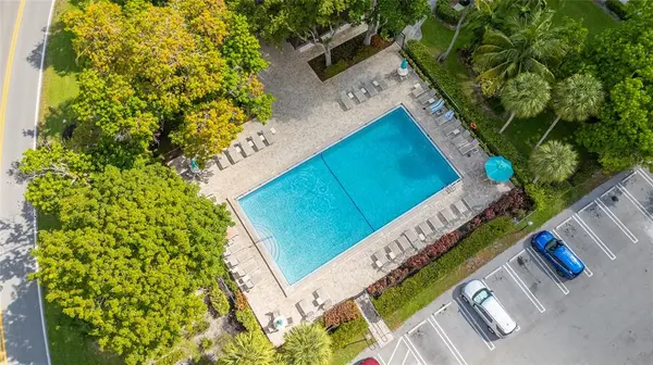 Pompano Beach, FL 33069,3100 N Palm Aire Dr #803