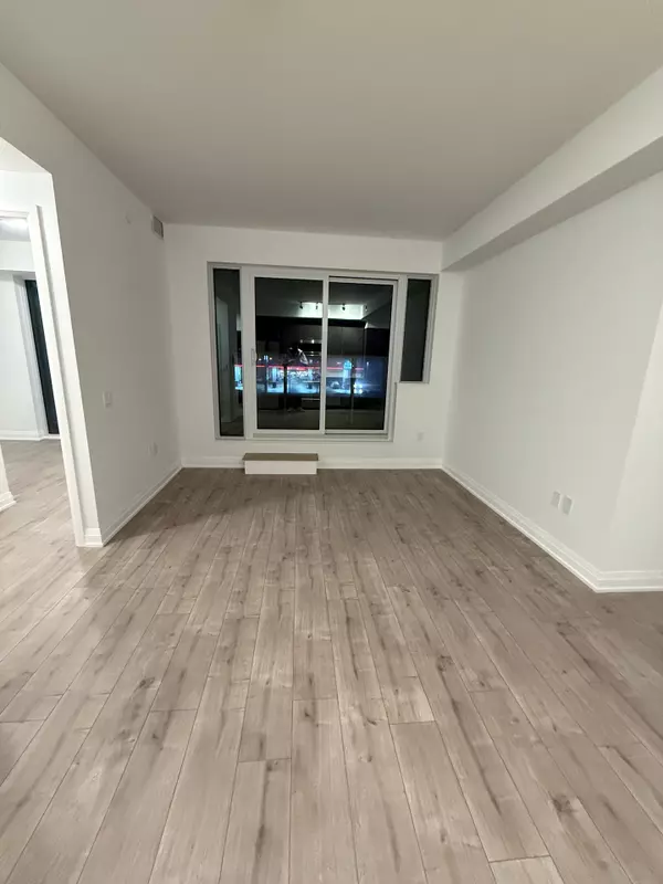 Oakville, ON L6H 7X8,412 Silver Maple RD