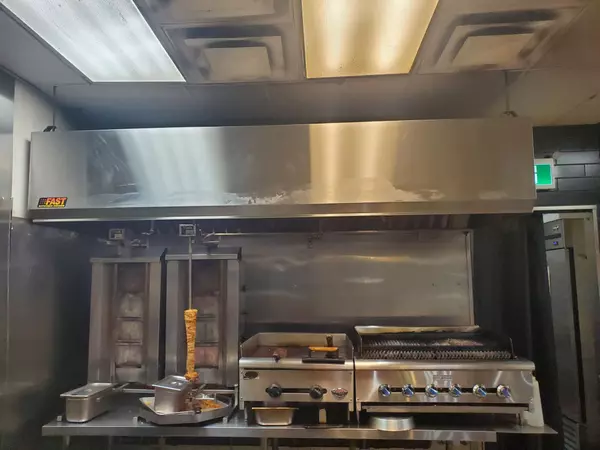 Oakville, ON L6M 1L9,483 Dundas ST W #2