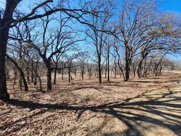 135 Mescalero Trail, Nocona, TX 76255