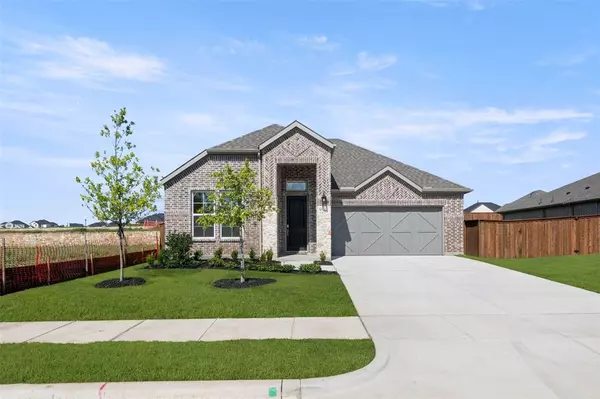 2239 Shady Elm, Midlothian, TX 76065