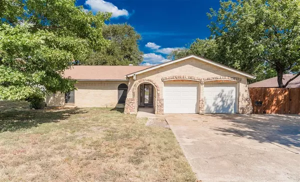 8409 Main Street, North Richland Hills, TX 76182