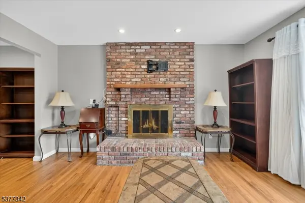 Nutley Twp., NJ 07110,7 Faber Pl