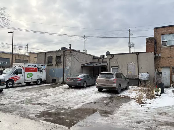 Toronto E03, ON M4C 3G4,1019 Coxwell AVE